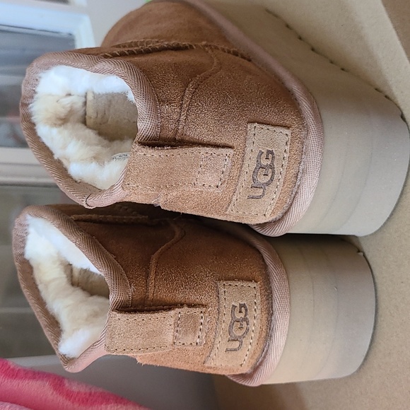 Ugg Classic Ultra Mini Platform ❤ - Picture 4 of 8